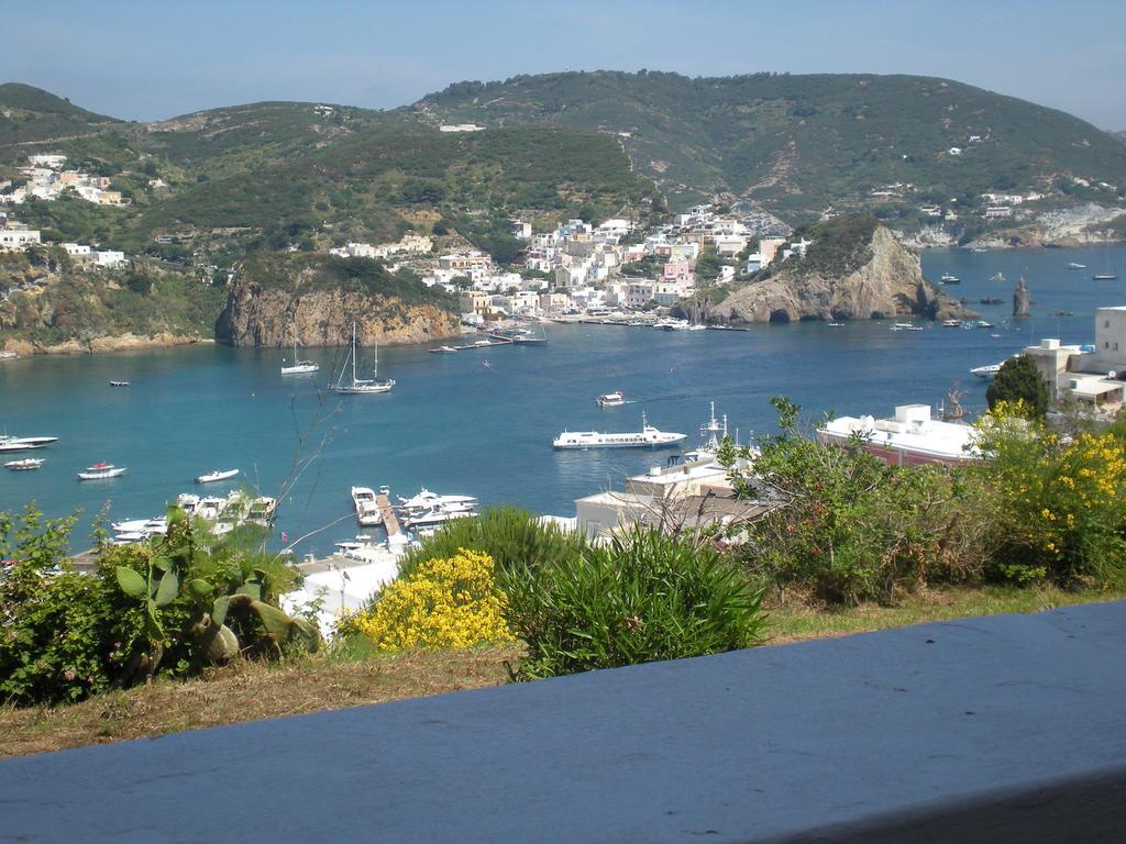 Bed & Breakfast Pina Ponza